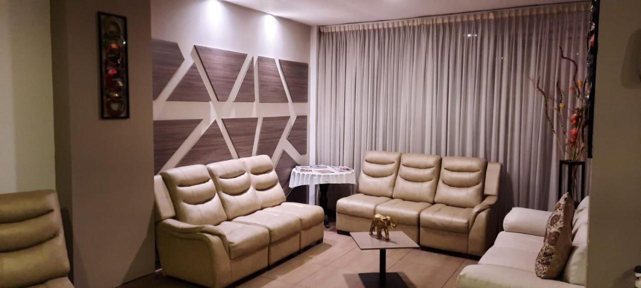 בוגוטה Hm Hotel Expo Inn מראה חיצוני תמונה